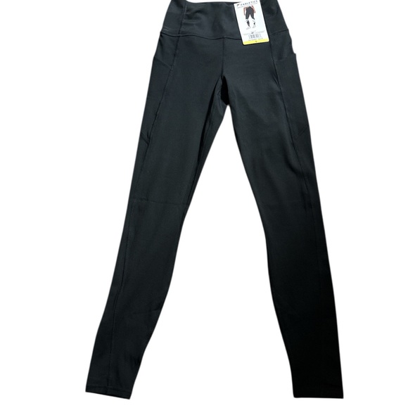 Fabletics Black  Oasis Pureluxe Legging With Pocket - Picture 4 of 7